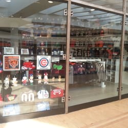 Clark Street Sports - Inside Clark Street Sports Fox Valley Mall Location