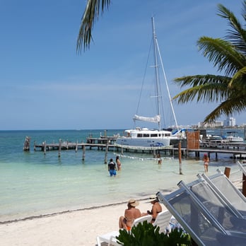 The Travelnista - Beach front property in Cancun - Travel Agents Near Me The Travelnista - Beach front property in Cancun - Travel Agents Near Me