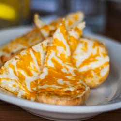 Montana's - Garlic Cheesy Bread, super cheesy
