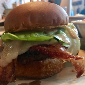 Le Chic Shack - Burgers Near Me - Quebec City, Quebec
