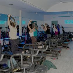 InstaPhysique - A total-body strength and endurance workout in an efficient 40 minutes!