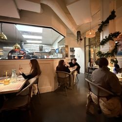 Buona Forchetta - See through kitchen