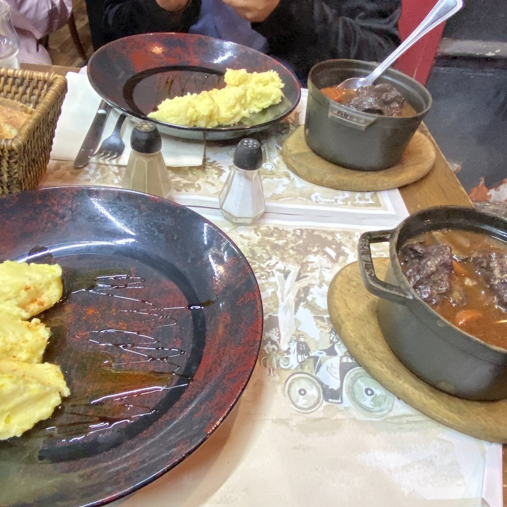 La Cave Gourmande - Beef bourguignon - Bistros Near Me - Paris, 75