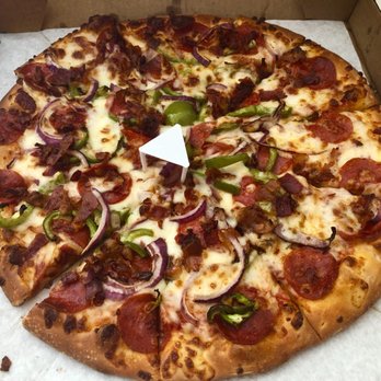 L.A. Pizza - Bell Peppers, Pepperoni, Bacon, Onion Pizza. Large, 14", around $16. - Pizza Near Me - Panorama City, California L.A. Pizza - Bell Peppers, Pepperoni, Bacon, Onion Pizza. Large, 14", around $16. - Pizza Near Me - Panorama City, California