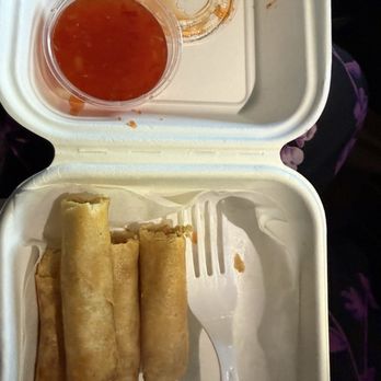 Murray Cafe - Fried Spring Roll (Lumpia Shanghai) - Coffee & Tea Near Me - New York, New York Murray Cafe - Fried Spring Roll (Lumpia Shanghai) - Coffee & Tea Near Me - New York, New York