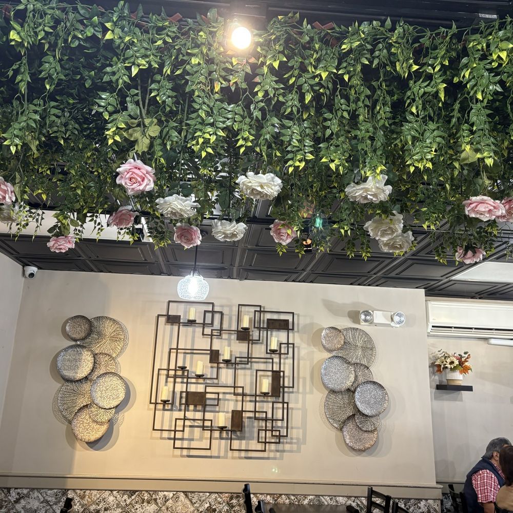 Brunch by De Martino - Decor - Latin American Near Me - Somerville, New Jersey