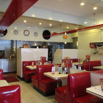 Ruby's Diner - old style seating - Burgers Near Me - Newport Beach, California Ruby's Diner - old style seating - Burgers Near Me - Newport Beach, California