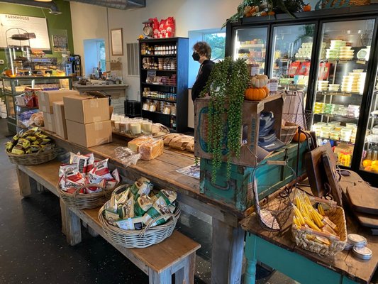 The Farmhouse Deli & Pantry by null