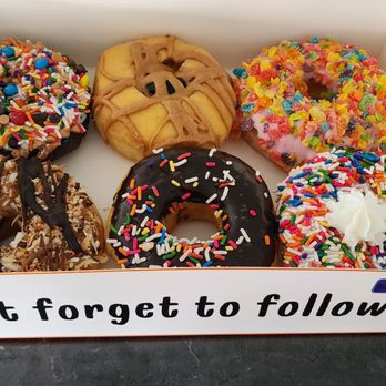 Jupiter Donuts Boynton - Top left to right: kitchen sink, peanut butter and jelly, fruity pebbles, somoa,chocolate sprinkles, birthday cake - Donuts Near Me - Boynton Beach, Florida Jupiter Donuts Boynton - Top left to right: kitchen sink, peanut butter and jelly, fruity pebbles, somoa,chocolate sprinkles, birthday cake - Donuts Near Me - Boynton Beach, Florida