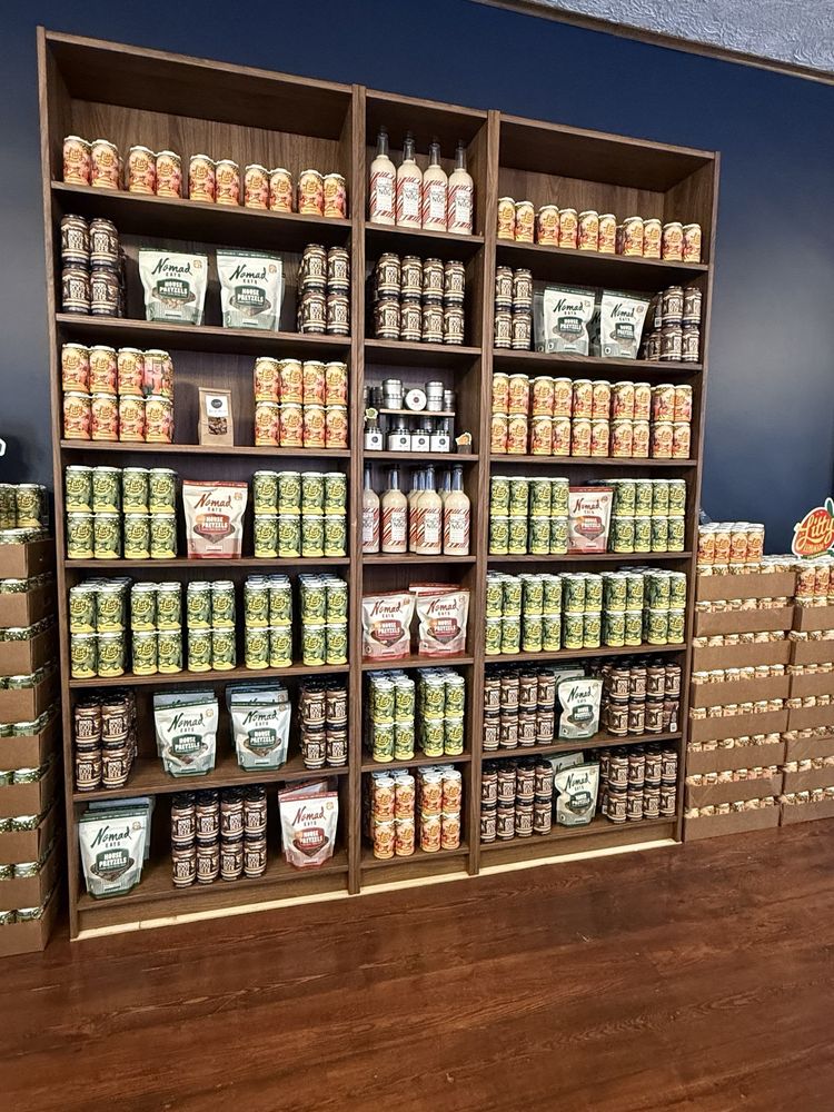 Nomad Distilling Logo