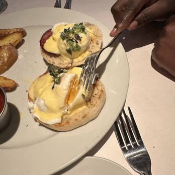 Bravo! Italian Kitchen - Overcooked egg on the Benedict - Italian Near Me - Greensboro, North Carolina Bravo! Italian Kitchen - Overcooked egg on the Benedict - Italian Near Me - Greensboro, North Carolina