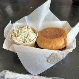 Single patty w/ coleslaw