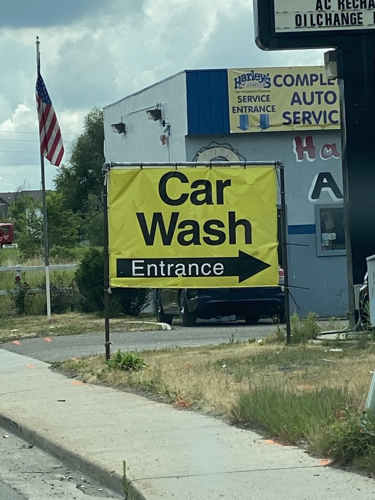 SELF SERVE CAR WASH NEIGHBORHOOD CARWASH 8080 E Mississippi Ave