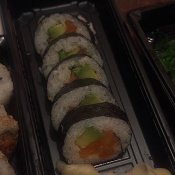 Sushi N Matcha Sho - Salmon Avocado Roll - Sushi Bars Near Me - Los Angeles, California Sushi N Matcha Sho - Salmon Avocado Roll - Sushi Bars Near Me - Los Angeles, California