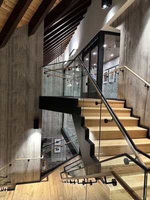 Peaks Hotel & Suites by null