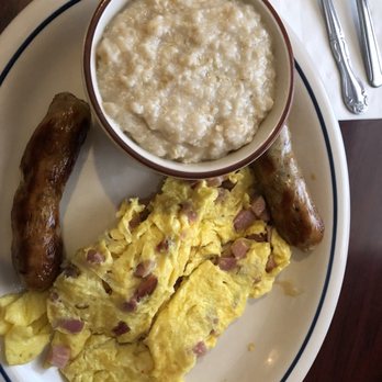 Jacks - Ham omelette, oatmeal, 2 sausages $7.95 - American Near Me - Los Molinos, California