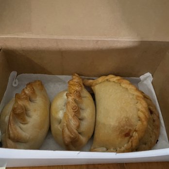 Argentinian Bakery - Beef and chicken empanadas - Bakeries Near Me - Winter Springs, Florida Argentinian Bakery - Beef and chicken empanadas - Bakeries Near Me - Winter Springs, Florida