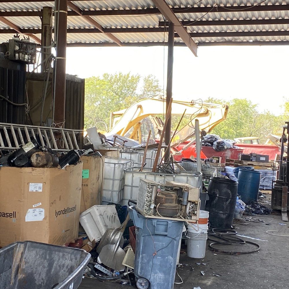 The Recycle Bin - When you first drive in the back to unload your stuff. - Recycling Center Near Me - Lavon, Texas The Recycle Bin - When you first drive in the back to unload your stuff. - Recycling Center Near Me - Lavon, Texas