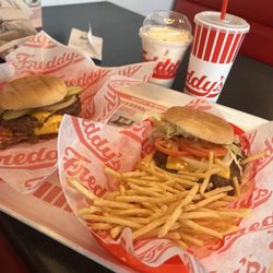 Freddy's Frozen Custard & Steakburgers