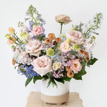 Designer Blooms - Topaz Vase - Luxe - Florists Near Me Designer Blooms - Topaz Vase - Luxe - Florists Near Me
