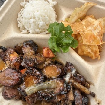 Pineapple Express Kauai - Hawaiian style smoked meat. The kimchi was sooo good! - Food Trucks Near Me - Kapaa, Hawaii Pineapple Express Kauai - Hawaiian style smoked meat. The kimchi was sooo good! - Food Trucks Near Me - Kapaa, Hawaii