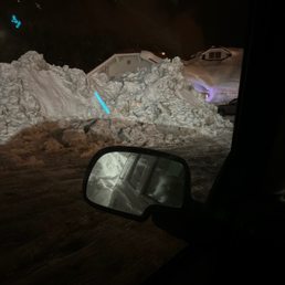 Me waiting for tow In the freezing cold for hours Me waiting for tow In the freezing cold for hours