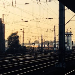 Bahnhof Köln Hansaring - Sonnenuntergang in Köln