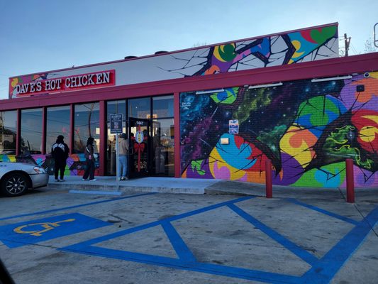 Dave's Hot Chicken by null