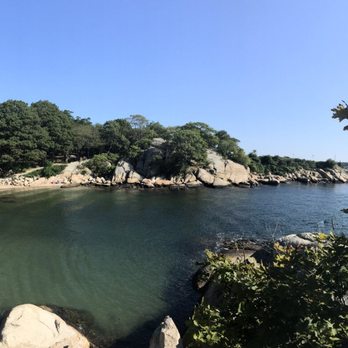 Halfmoon Beach - Lookout view - Beaches Near Me - Gloucester, Massachusetts