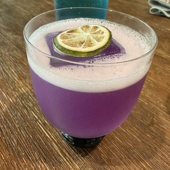 Yakima Social Kitchen + Bar - Butterfly cocktail - Canadian (New) Near Me - Calgary, Alberta