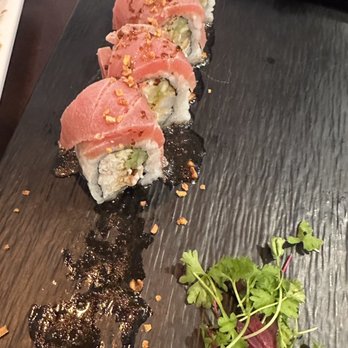 Yi Sushi - Garlic Tuna Roll - Sushi Bars Near Me - El Cajon, California Yi Sushi - Garlic Tuna Roll - Sushi Bars Near Me - El Cajon, California