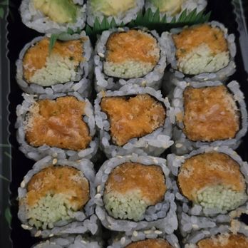 Umi Japanese Cuisine - Avocado Roll Ginji Roll Spicy Salmon Roll - Sushi Bars Near Me - Brooklyn, New York Umi Japanese Cuisine - Avocado Roll Ginji Roll Spicy Salmon Roll - Sushi Bars Near Me - Brooklyn, New York