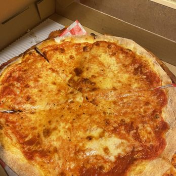 Barracuda's Bar & Grill - Cheese Pizza - Bars Near Me - Ocean City, Maryland