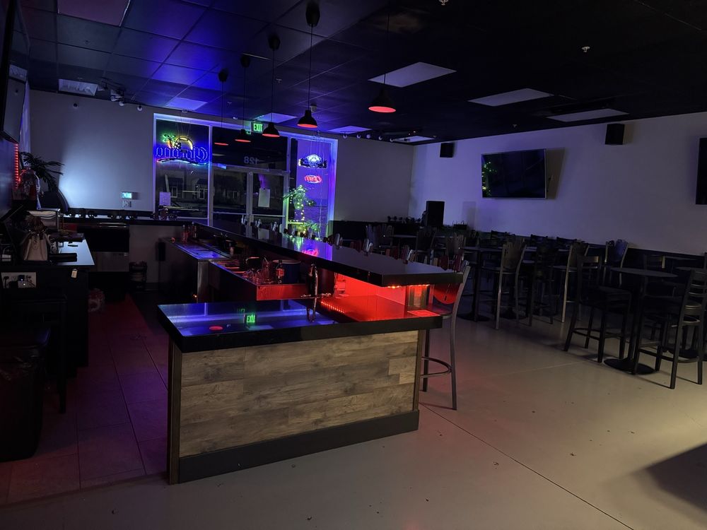 CLUB 21 - Updated July 2026 - 12 Photos - 8620 San Ysidro Ave, Gilroy ...