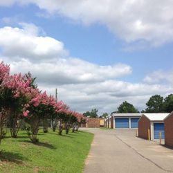Safe Harbor Storage - Self Storage Facility in Hayes, VA