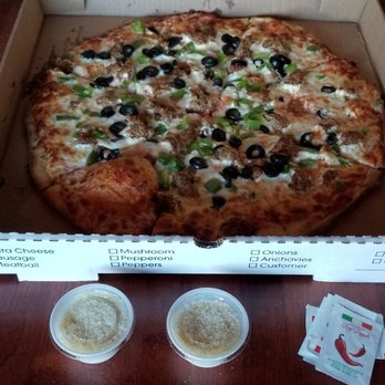 Midnite Slice - Italian sausage with green peppers and olives - Pizza Near Me - Seabrook, Texas