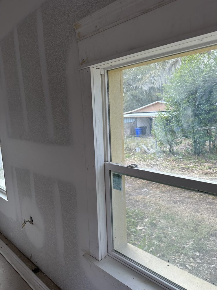 Slide of Lissie’s Roofing and Construction