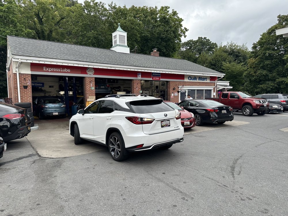 EAST DIAMOND LIBERTY Updated September 2024 409 E Diamond Ave