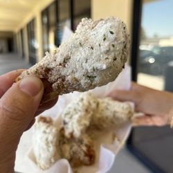 Wings to Us - White snow flavor wing