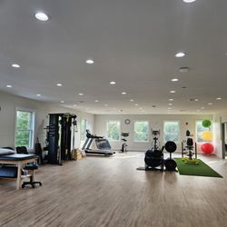 Ivy Rehab HSS Physical Therapy Center of Excellence