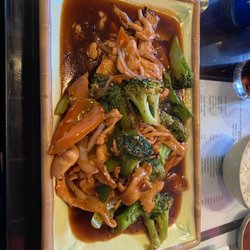 Shandong Noodle House - Chicken with garlic sauce.