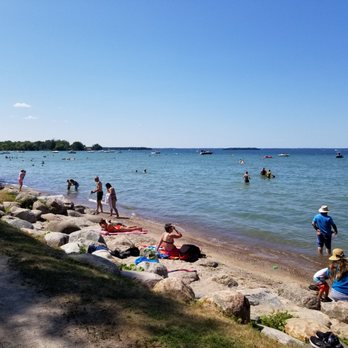 Willow Beach Park - 2019-08-04. Willow Beach Park. Georgina, ON. Narrower parts of the beach. No one is deterred from getting any real estate here. - Parks Near Me - Willow Beach, Ontario