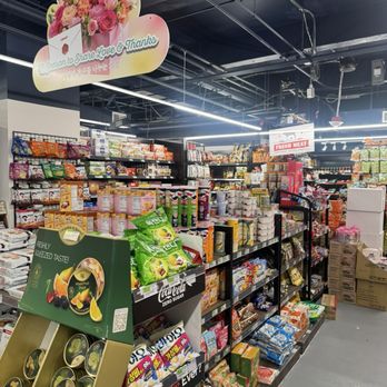 H Mart - International Grocery Near Me - Seattle, Washington