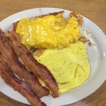 Wedge Inn Cafe - bacon, eggs, and hash browns - Cafes Near Me - Janesville, Wisconsin