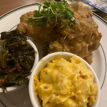 Fixins Soul Kitchen - Smothered Chicken - Soul Food Near Me - Tulsa, Oklahoma Fixins Soul Kitchen - Smothered Chicken - Soul Food Near Me - Tulsa, Oklahoma