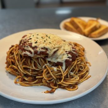 Red Roof Diner - Chicken parmesan - Diners Near Me - Peosta, Iowa Red Roof Diner - Chicken parmesan - Diners Near Me - Peosta, Iowa