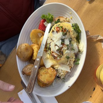 Kitchen Story - Salmon Yuzu Benedict - Breakfast & Brunch Near Me - Oakland, California