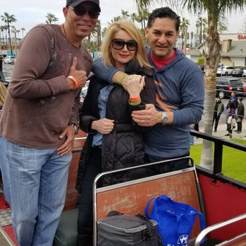 Big Red Bus - We had so much fun cruising around on the big red bus in Long Beach. Our host in kiltsMade it a fun Atmosphere. The pubs included food! - Tours Near Me