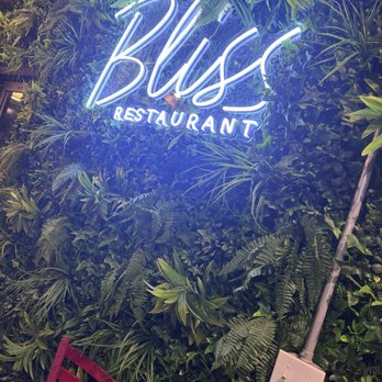 Bliss Restaurant - Caribbean Near Me - Florissant, Missouri