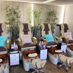 Gorgeous Hair and Nail Salon - Want to come and relax try are new pedicure spas with are gorgeous staff